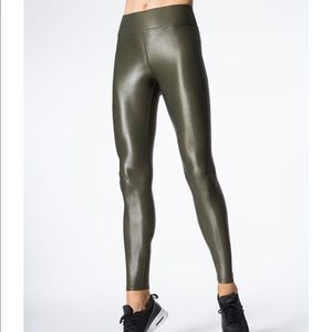 NWT Carbon38 Olive Green Shimmer MidRise Leggings